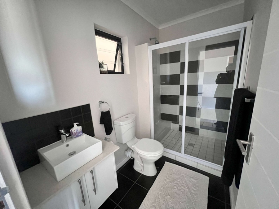 2 Bedroom Property for Sale in Table View Western Cape